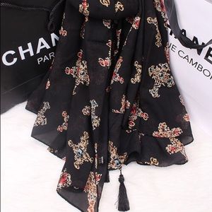 Classic Baroque Style Scarf - Item #005